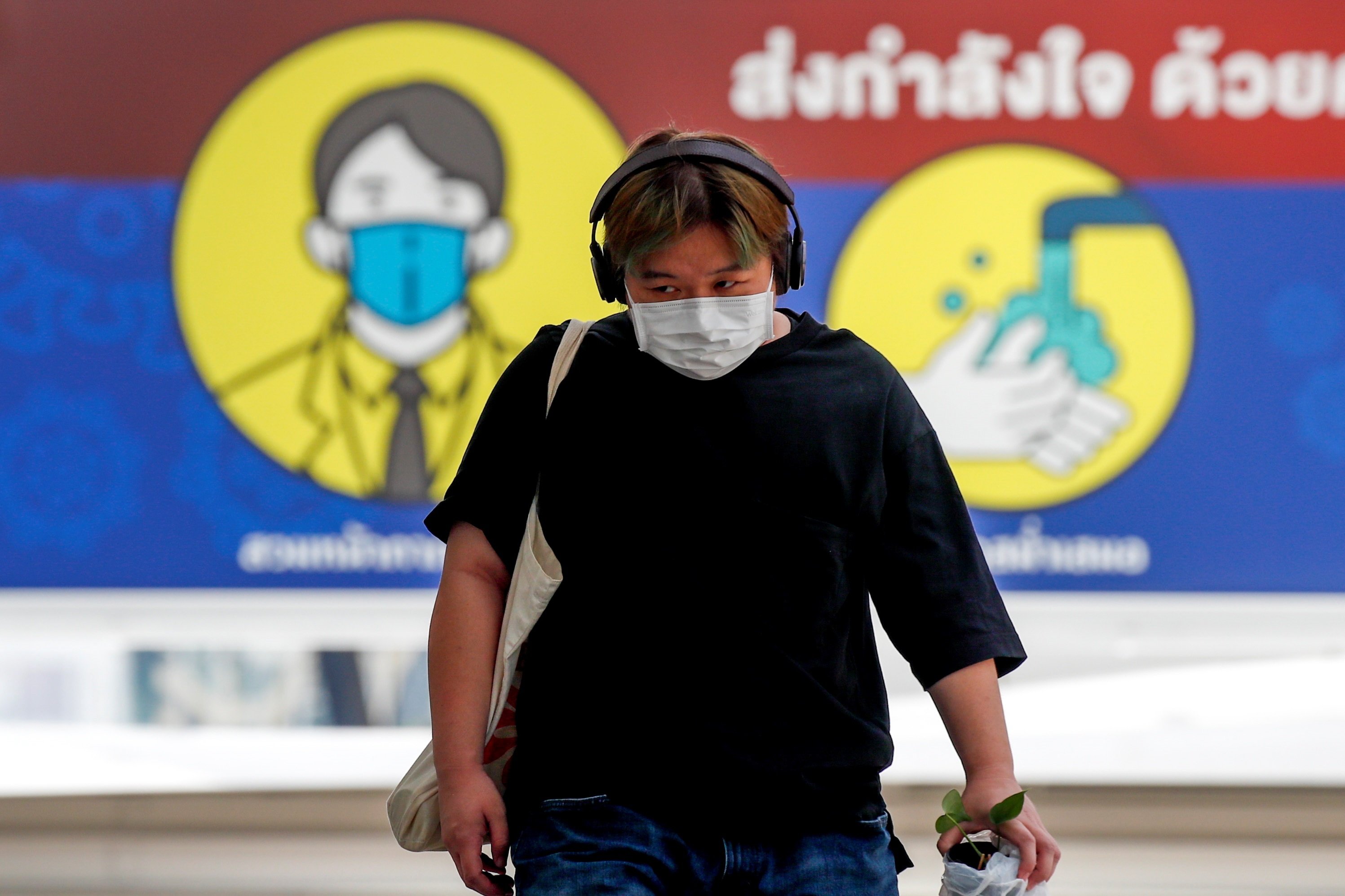 La covid s'ha emportat 28 milions d'anys de vida, segons un estudi