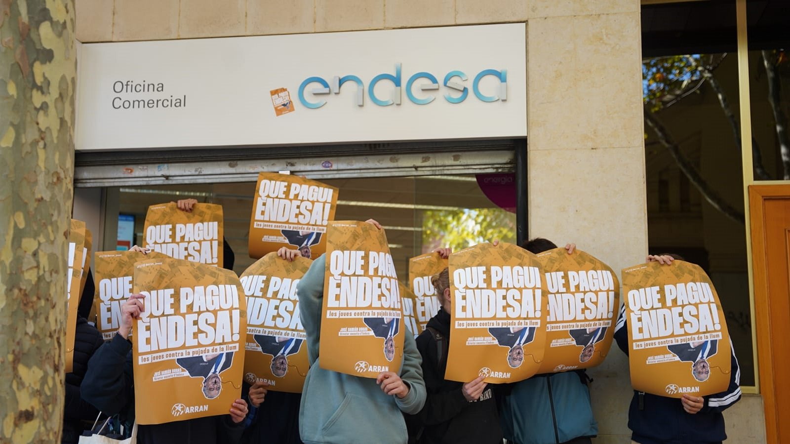 Nueva acción de Arran: convierten una sede de Endesa en un punto de recarga