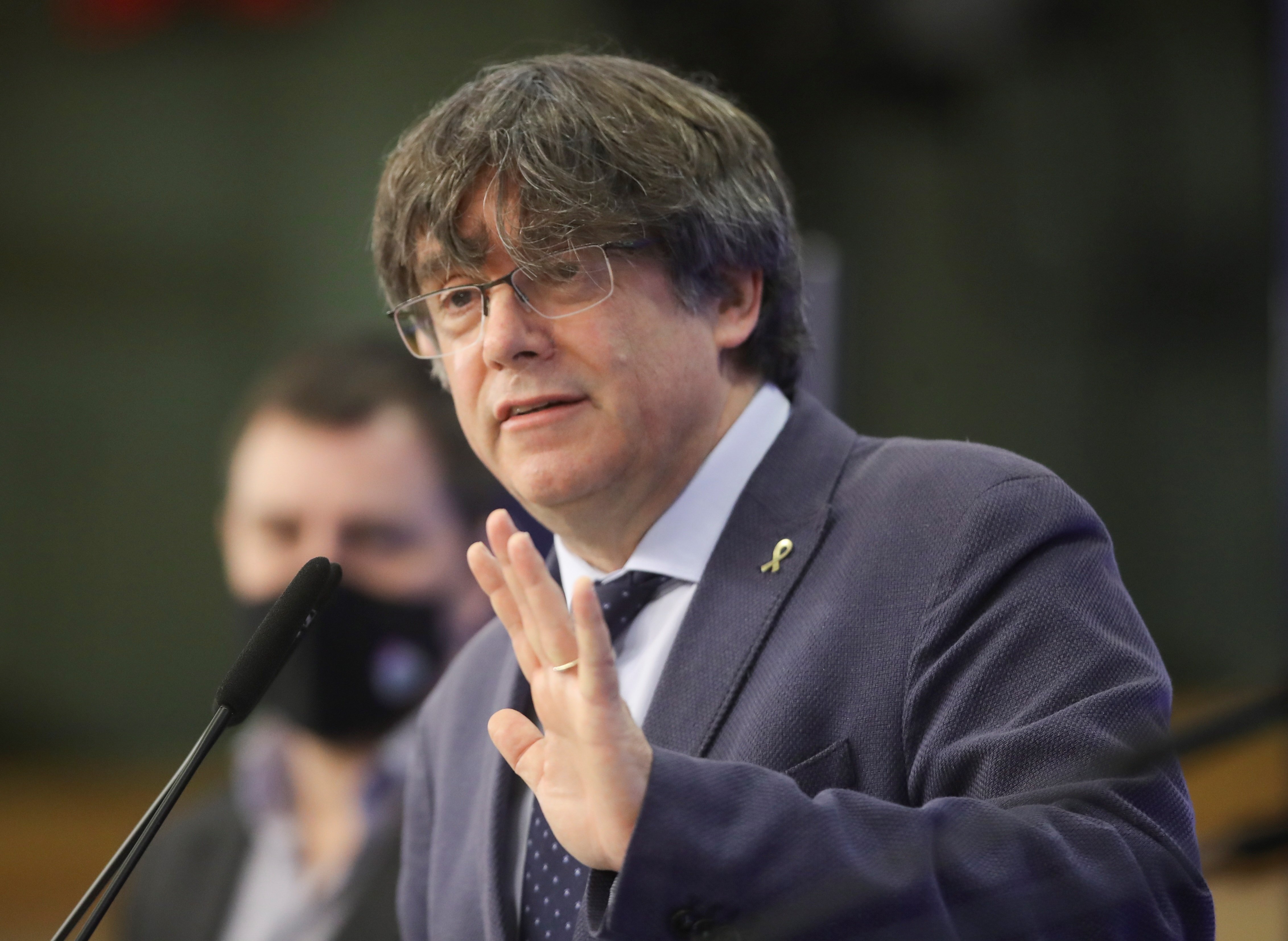 Puigdemont makes a call to action on Catalan: "Ours is a threatened language"