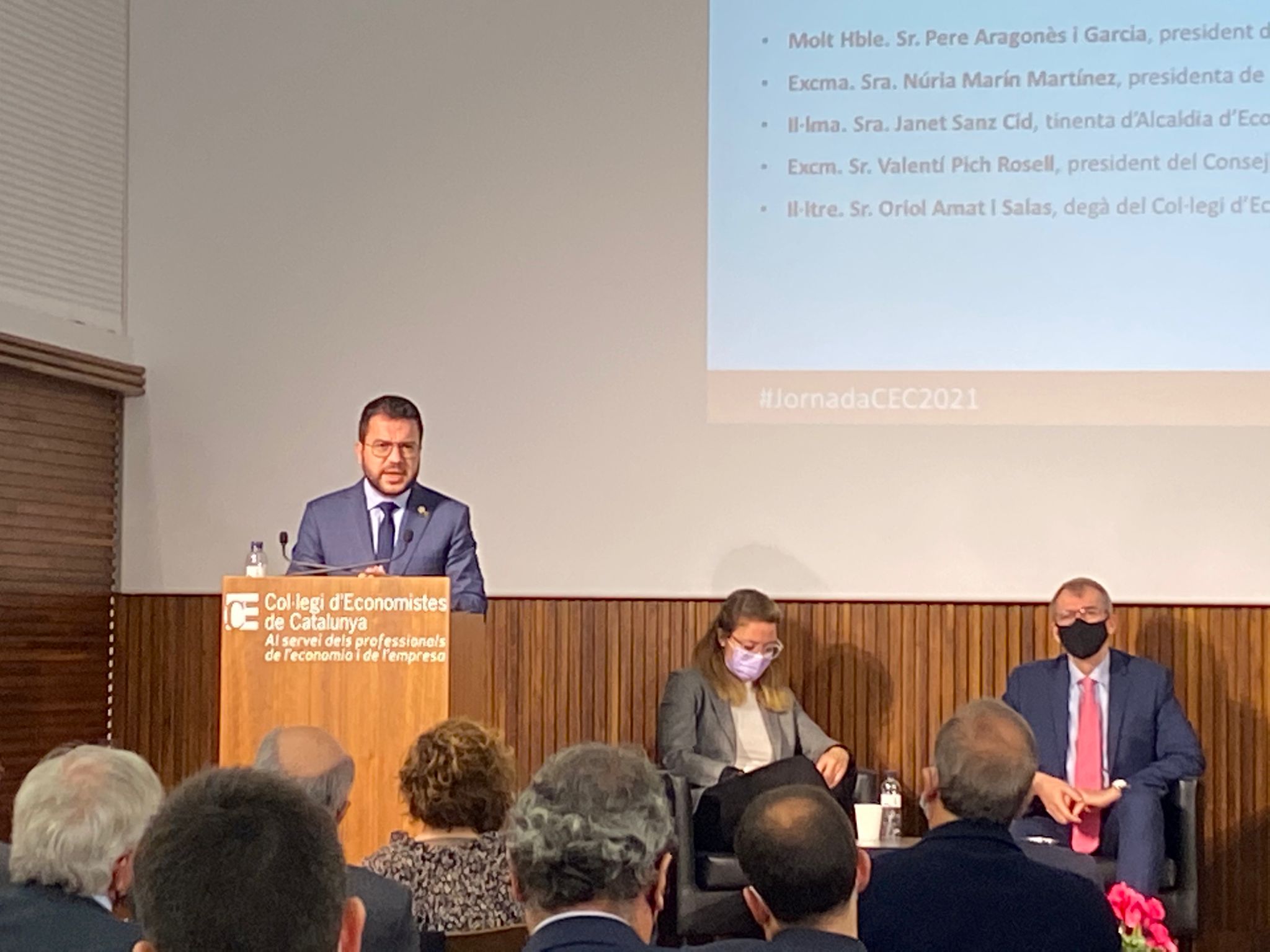 aragones inaugura jornada economistes/ adrià rovira