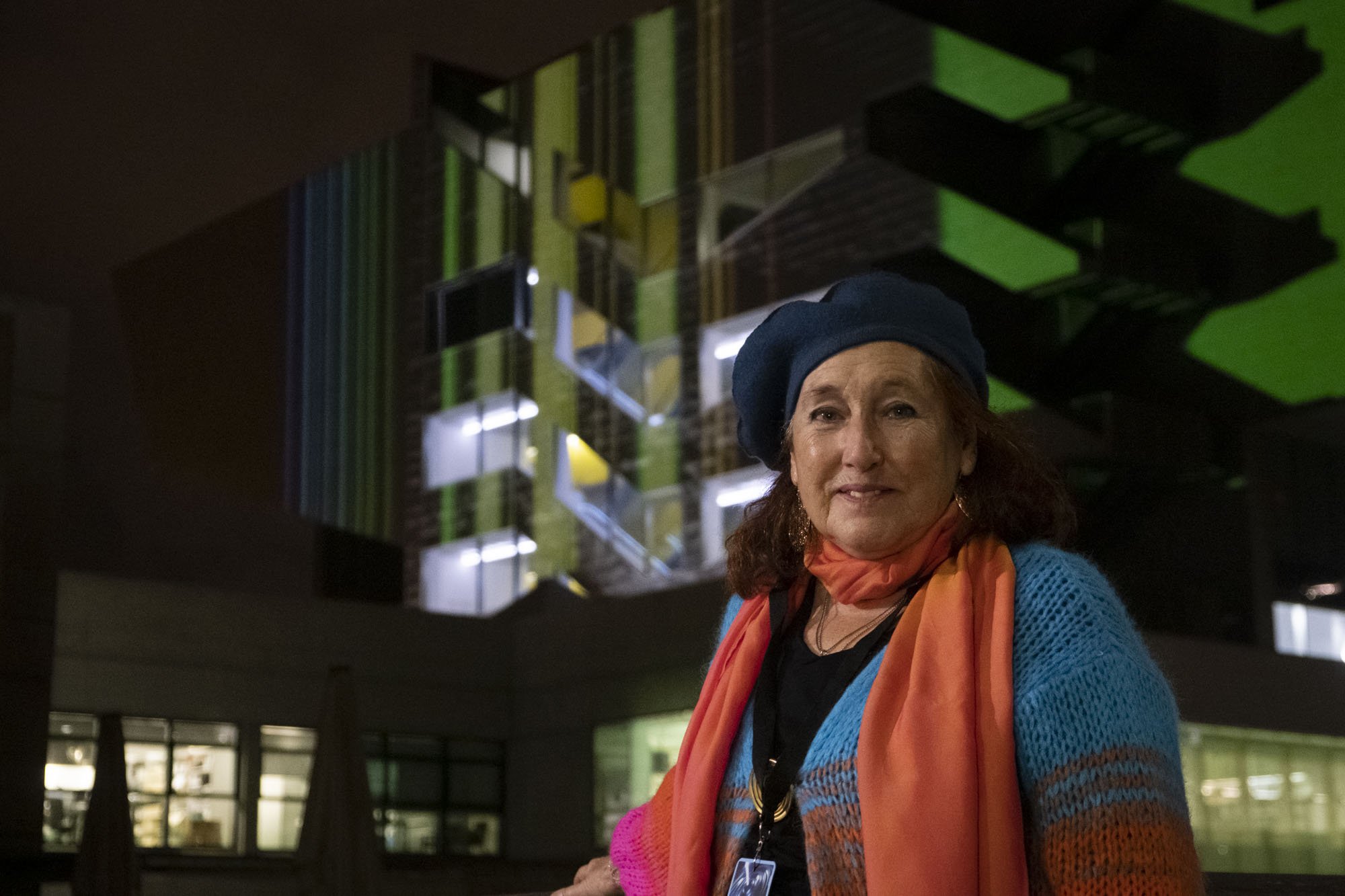 'La llum com a veu de la matèria: Freqüències' / Eugènia Balcells