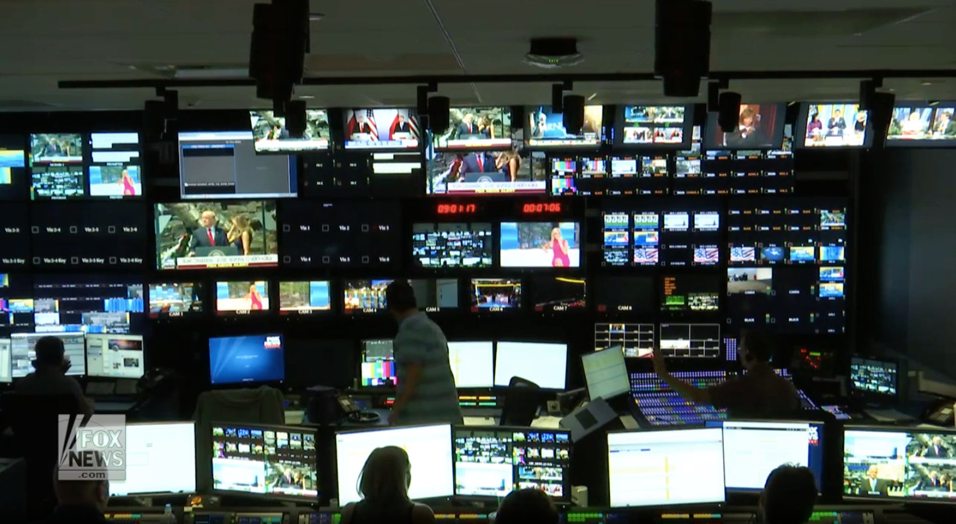 Neofranquistas, venezolanos... ¿quién está detrás de los nuevos medios de la derecha?