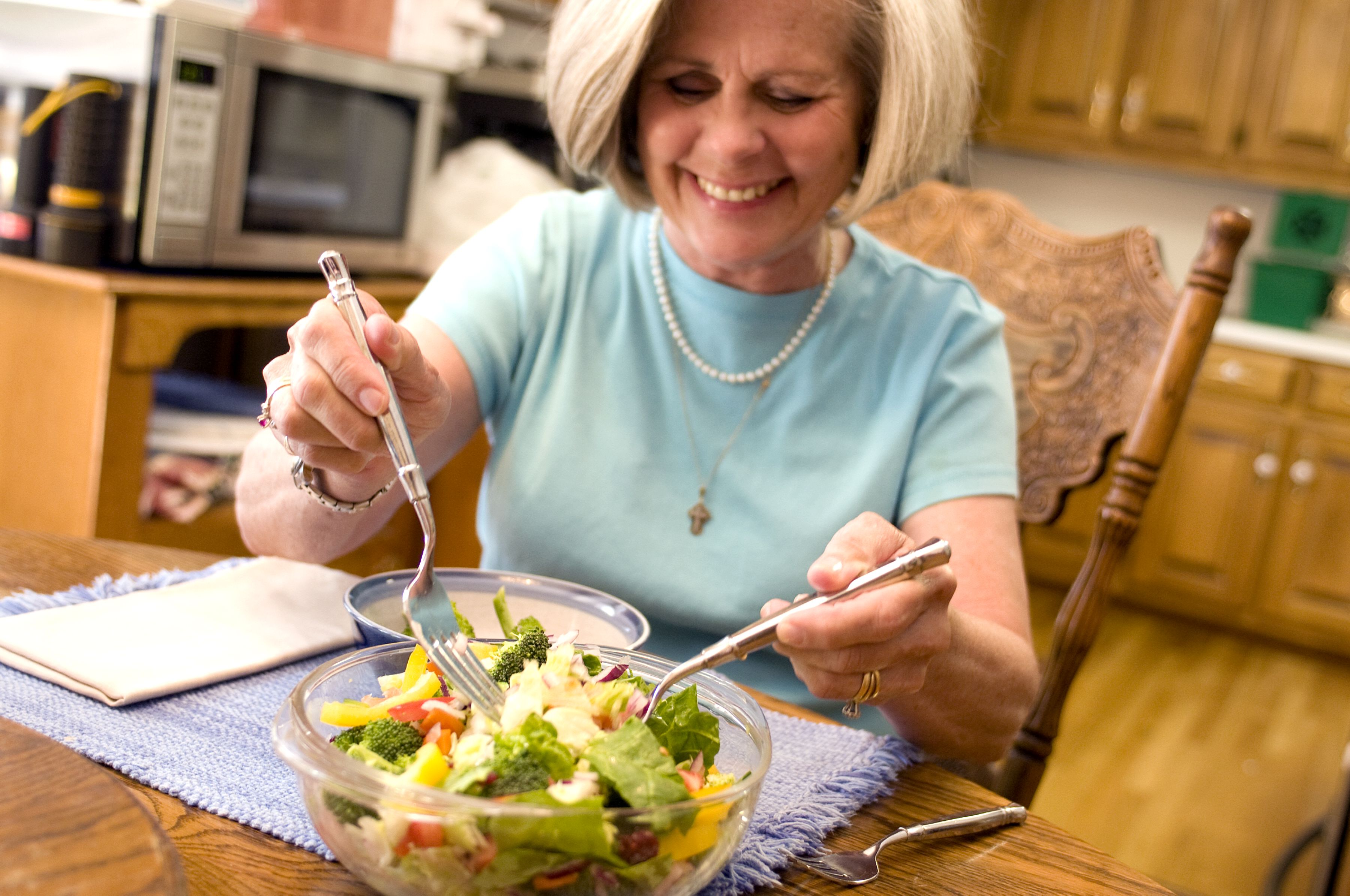 Mujer ensalada