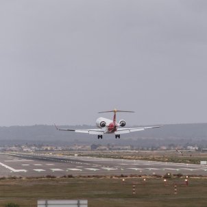 La Fiscalía estudia acusar por sedición a los huidos del avión de Palma