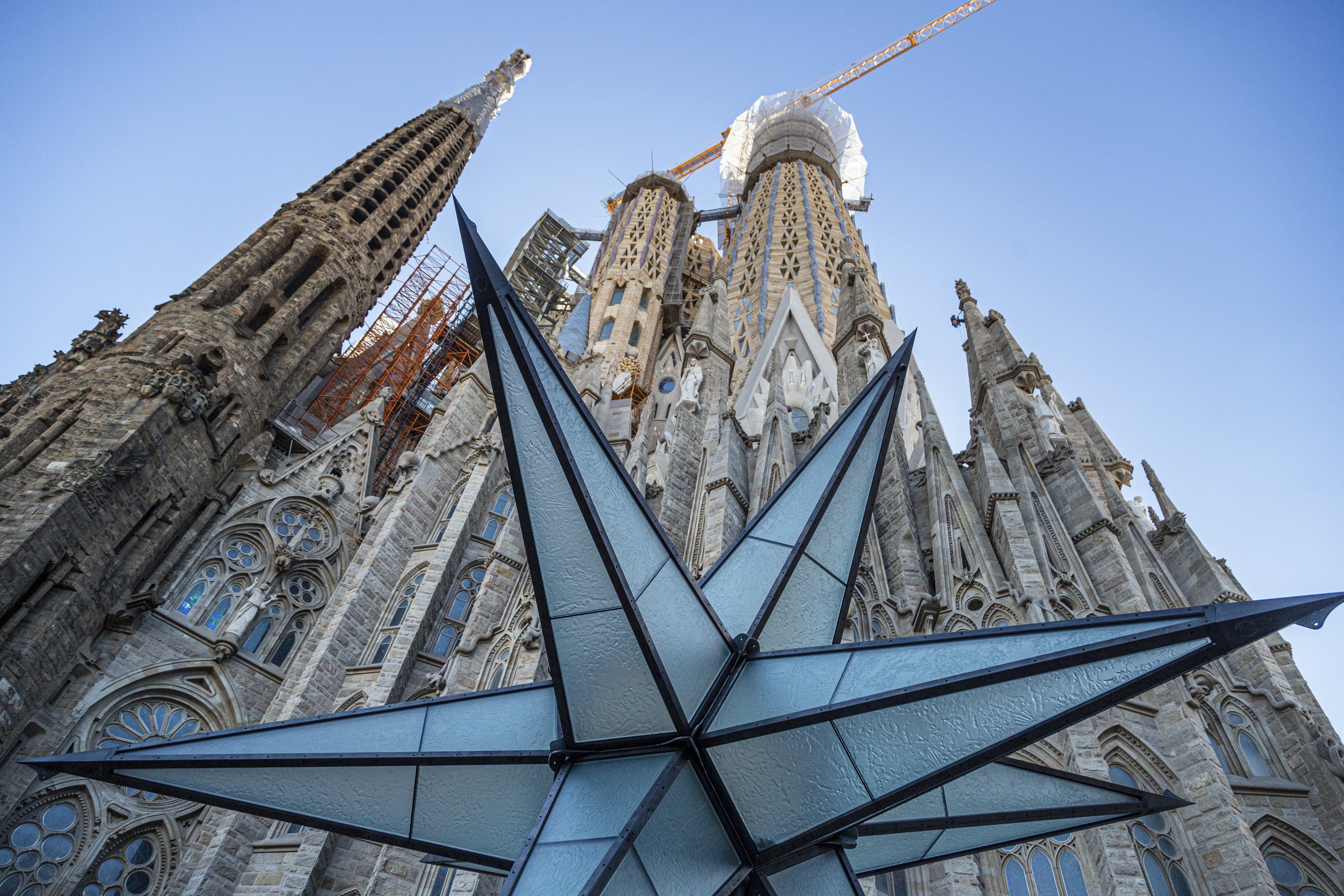 The Sagrada Família's new star will light up the Barcelona skyline on December 8th