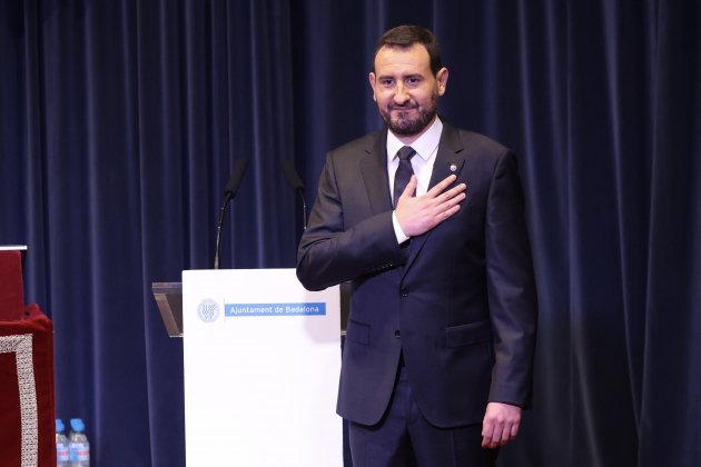 El nuevo alcalde de Badalona, Rubén Guijarro después de ser elegido, moción de censura - Sergi Alcàzar El nuevo alcalde de Badalona, Rubén Guijarro después de ser elegido, moción de censura - Sergi Alcàzar