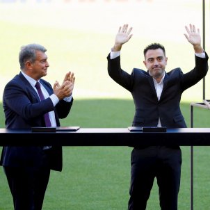 Presentación de Xavi hernández con Joan Laporta FC Barcelona, Camp Nou - Efe