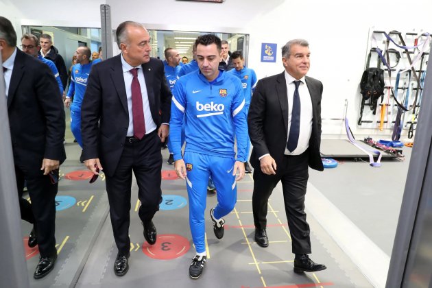 Xavi Hernandez Laporta Yuste entrenamiento FC Barcelona