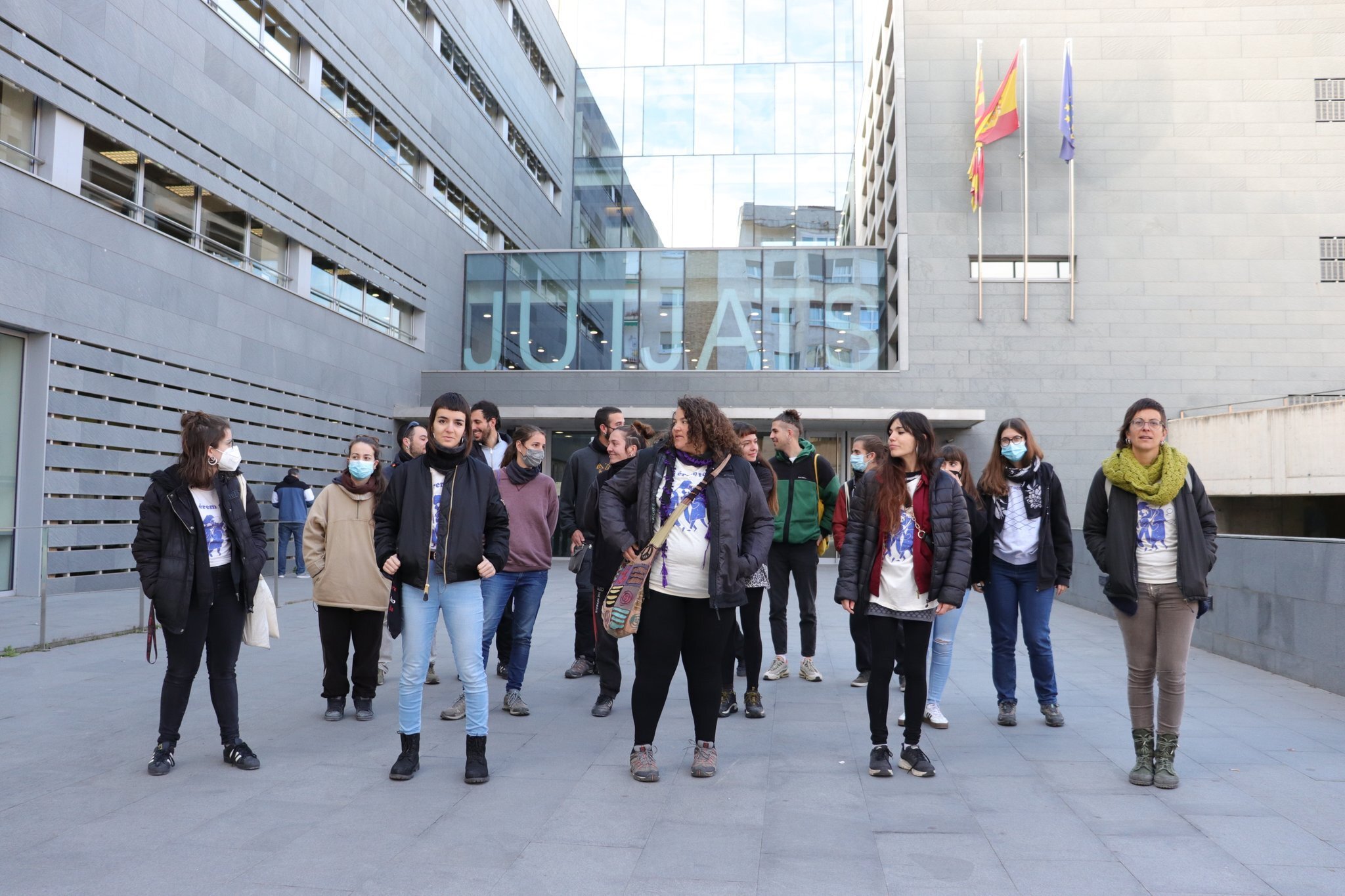 Deu feministes s'enfronten a tres anys de presó per la vaga del 8-M de 2019