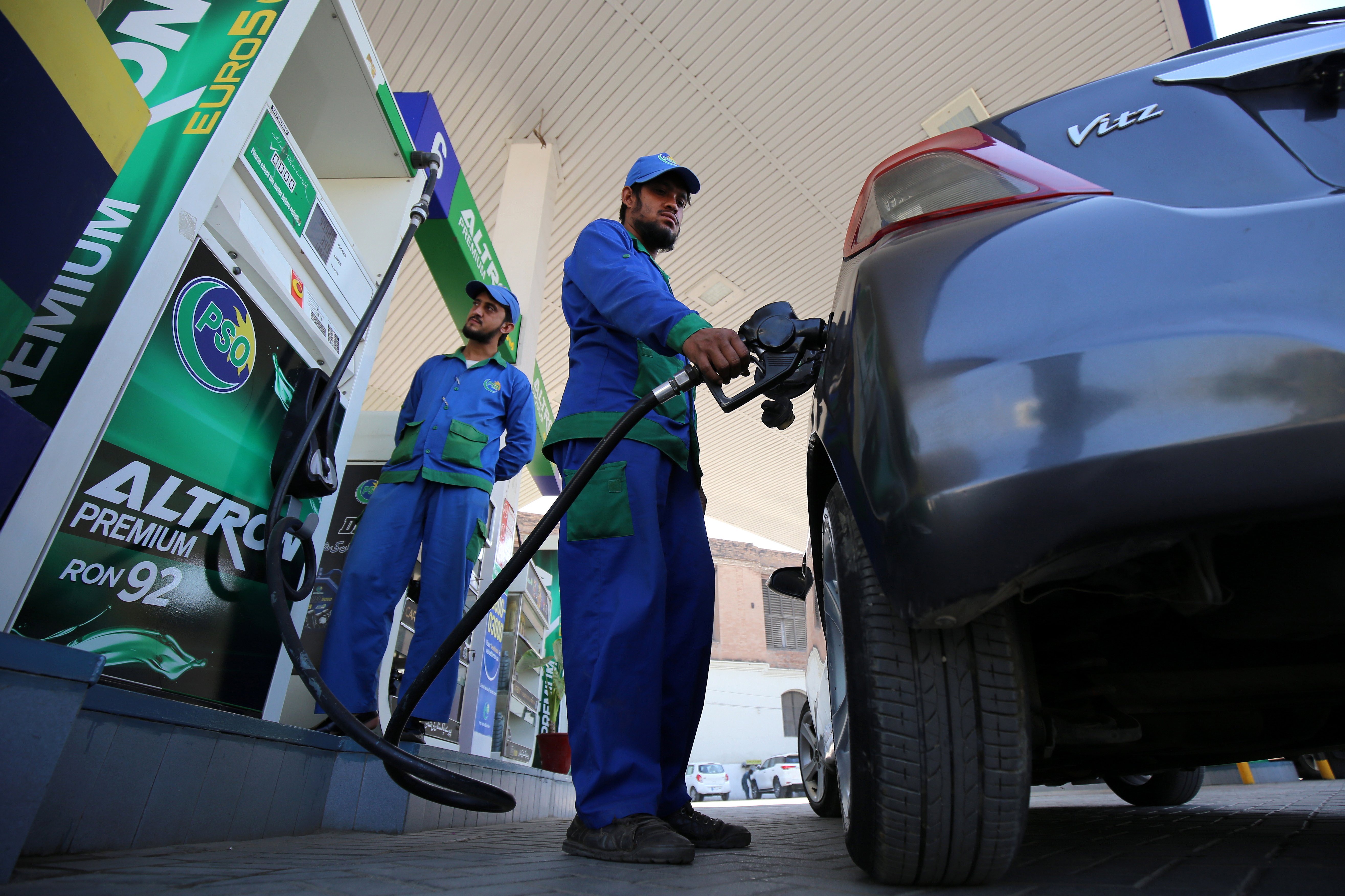 Les gasolineres augmenten preus en conèixer les ajudes del govern espanyol