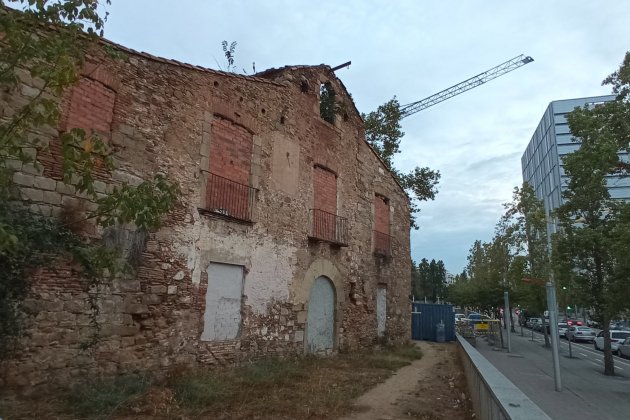 tanatorio parquing cementerio sant andreu masia can valent jordi palmer (4)