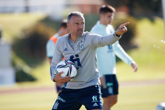 Luis Enrique Martinez cridant entrenament seleccion espanola EFE