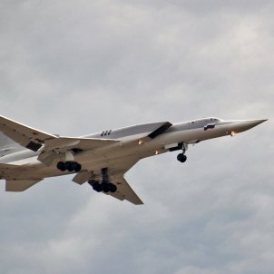 Un Tu-22M3 volando en 2010 Rusia / Max071086 - Wikimedia Commons