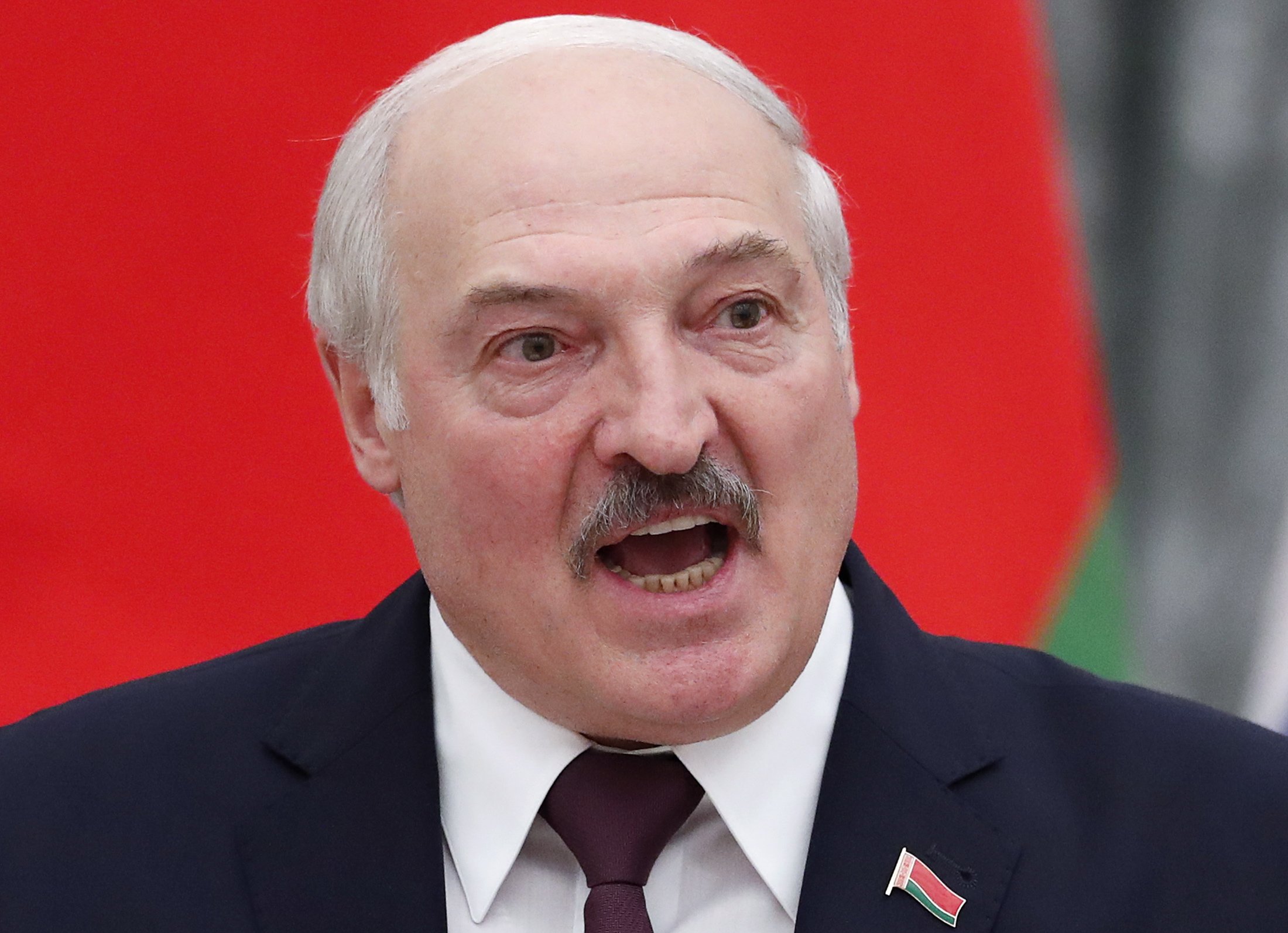 Escalada de tensión: Lukashenko amenaza con cortar el suministro de gas