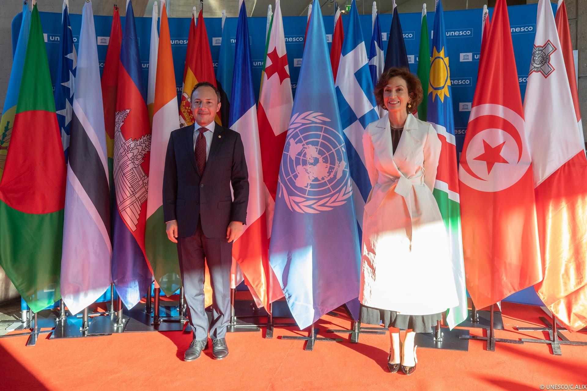 El jefe de Gobierno andorrano, Xavier Espot, y la directora general de la UNESCO, Audrey Azoulay - UNESCO/ Europa Press