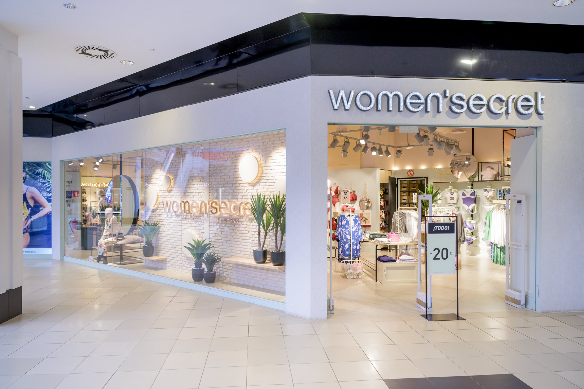 Women’s Secret tiene unas zapatillas de estar por casa que le están quitando compras a las grandes marcas