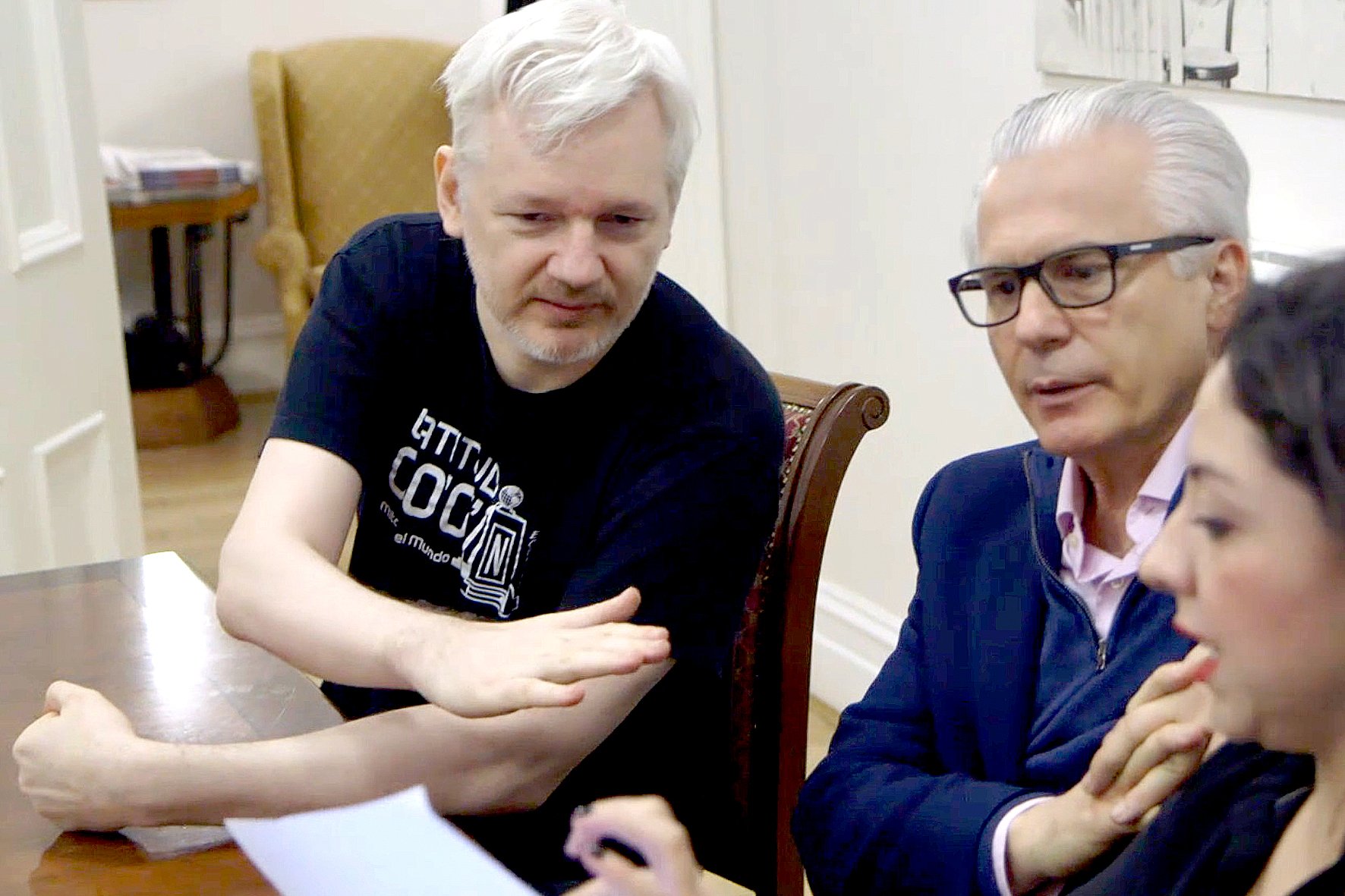 'Garzón / Assange, el juez y el rebelde': el hacker blanquea al juez estrella