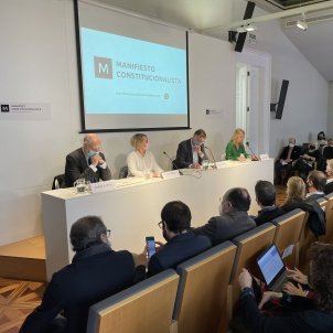 El españolismo se conjura a unirse y vigilar el soberanismo: "Están aprendiendo"