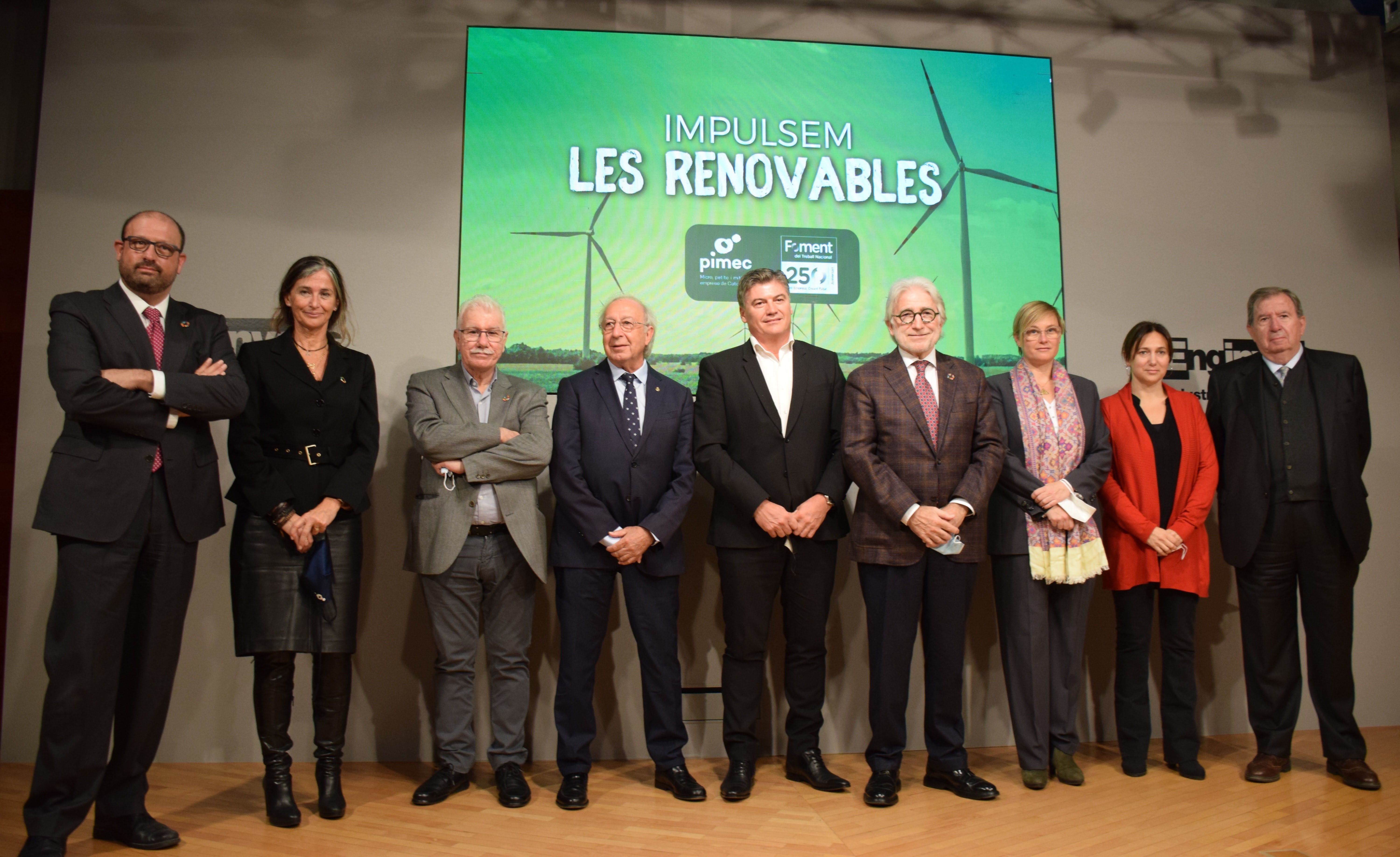 Foment i Pimec presenten una "esmena a la totalitat" del decret de renovables