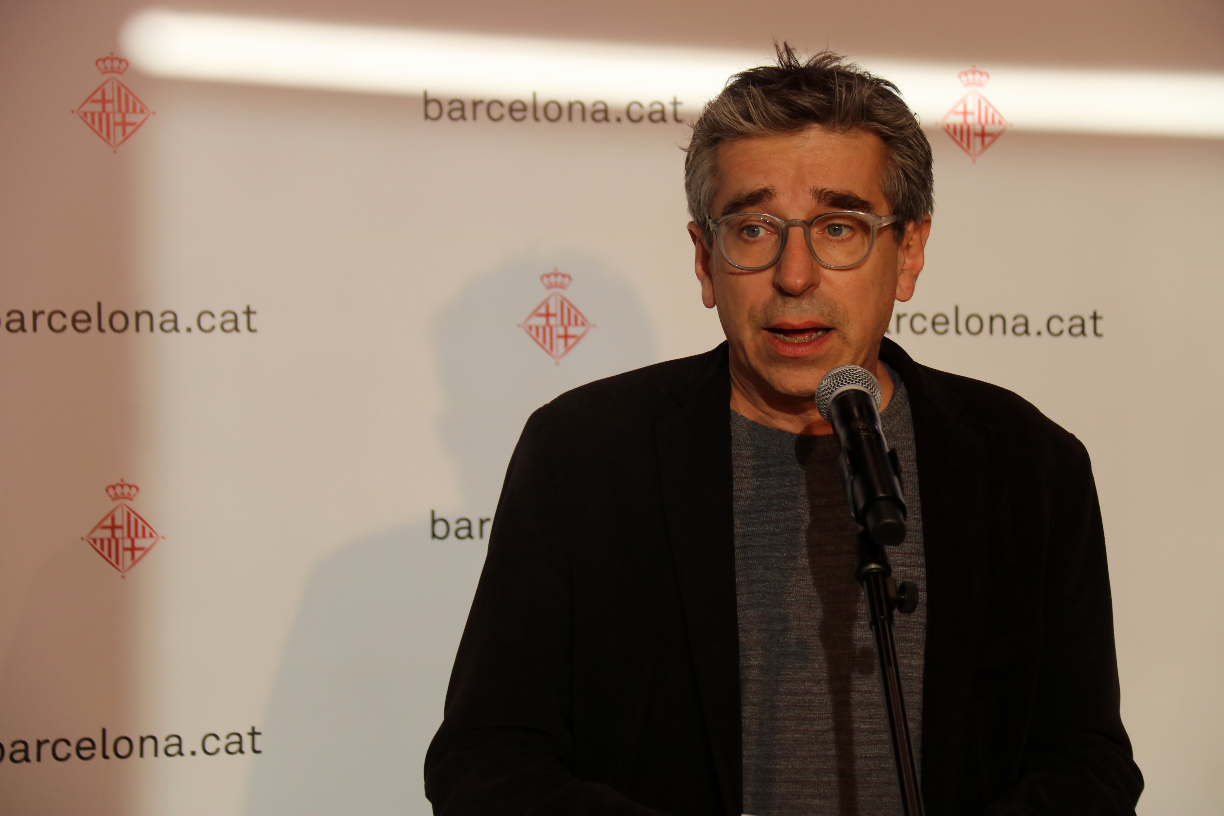 Els comuns demanen a ERC que "recapacitin" i facilitin el pressupost de Barcelona