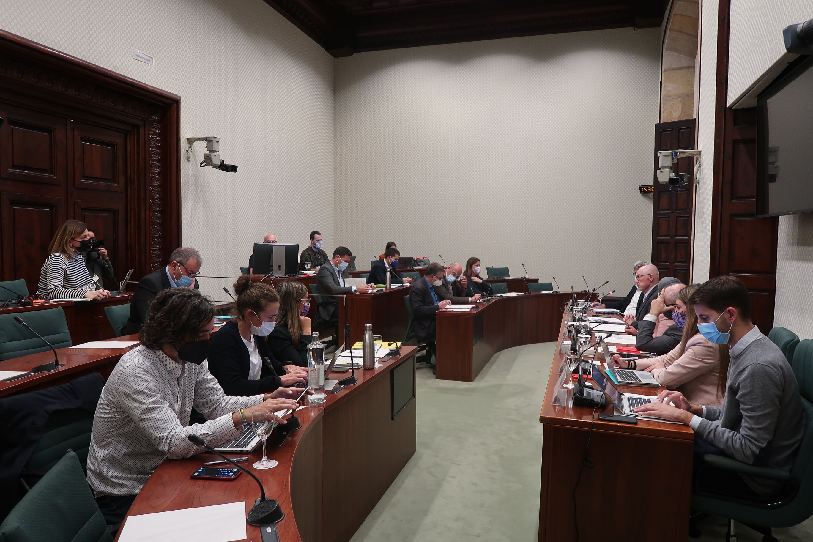 El Síndic investiga irregularidades de la Fiscalía y recuerda que un referéndum no es delito