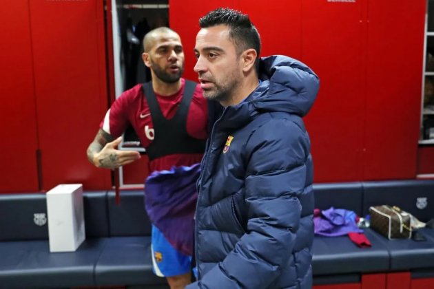 Xavi Hernandez Dani Alves Barca entrenamiento @FCB