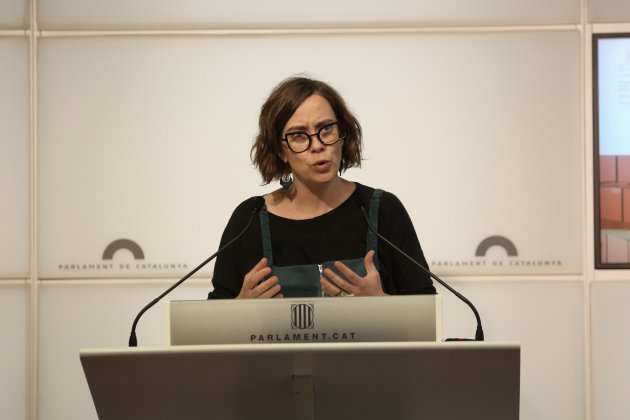 Portavoz de la CUP, Eulàlia Reguant en el Parlament, votación de presupuestos Catalunya - Montse Giralt
