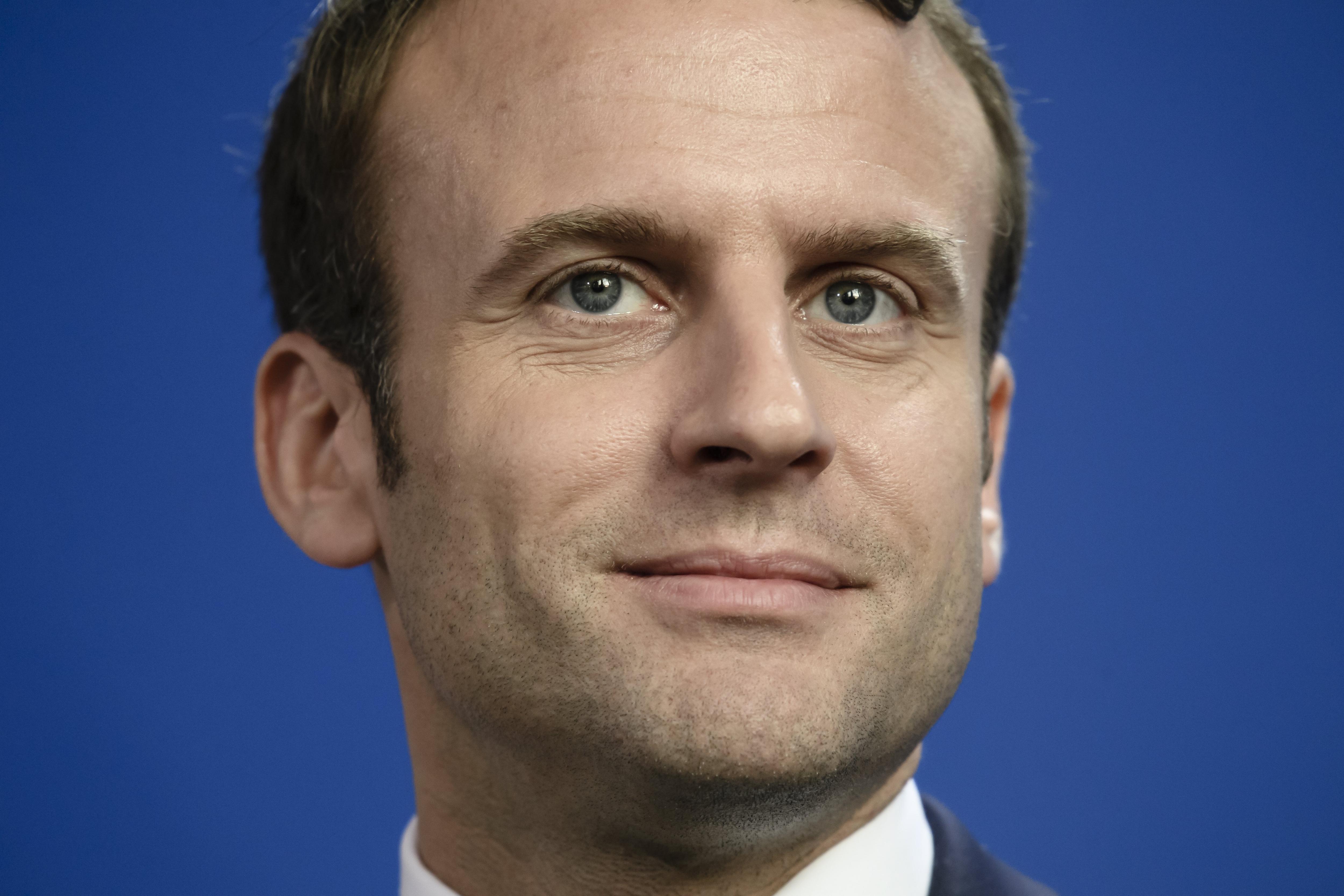 Macron, el somni de San Ignasi de Loiola