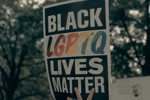 clay banks Tt0kNJtnFNE unsplash