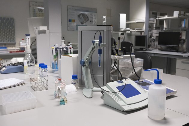Laboratori Forense ADN Autopsia   Sergi Alcàzar