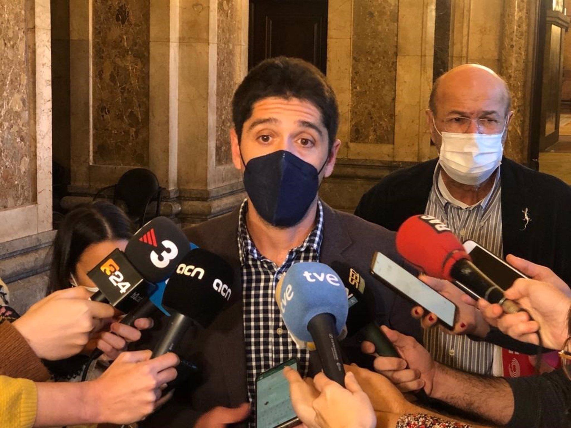 Pressió dels comuns al Govern: també presenten esmena als pressupostos