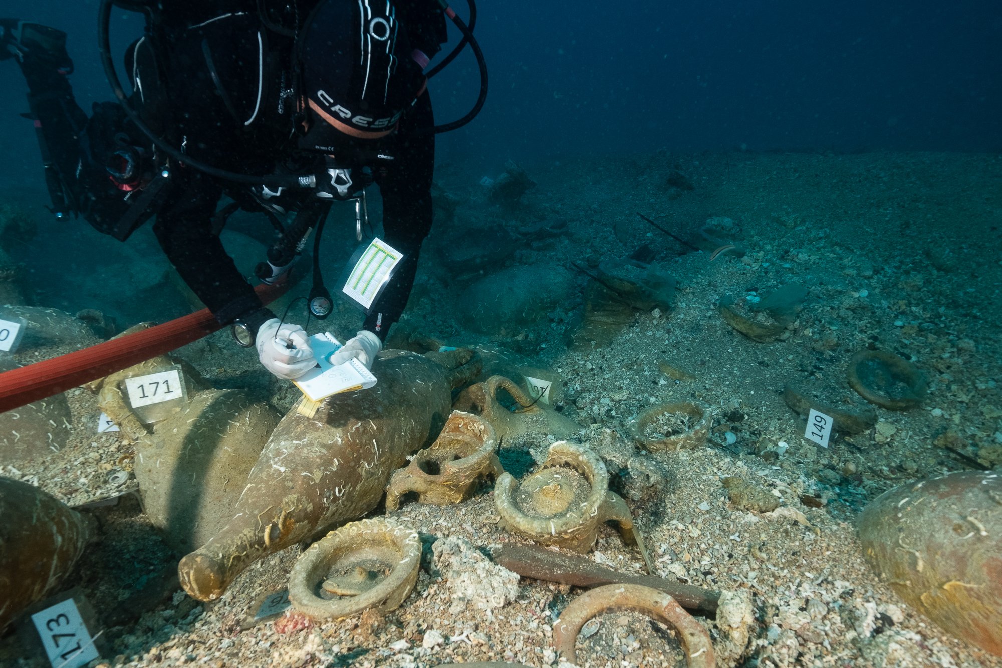 Els arqueòlegs fan una troballa única al vaixell enfonsat a les illes Formigues