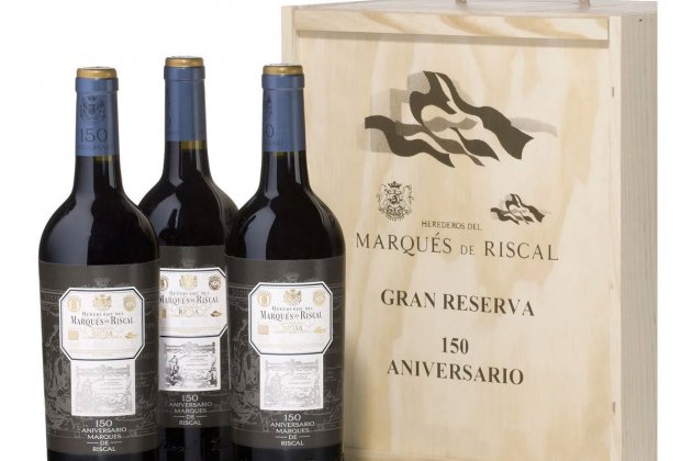 Estuche con 3 botellas de vino tinto Marqués de Riscal 150 Aniversario Gran Reserva 2010 Rioja rebajado en el Club del Gurmet de El Corte Inglés