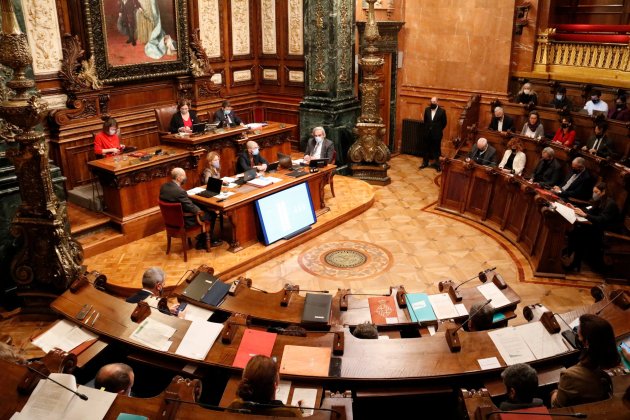 Pleno en el Ajuntament de Barcelona, plano general - ACN