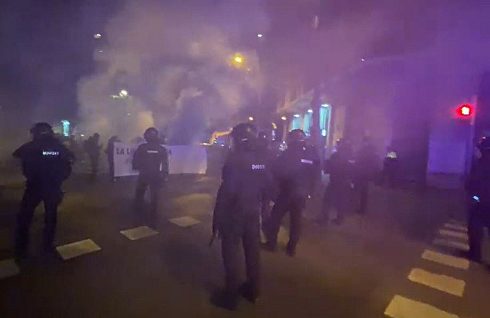 Protesta por el desalojo de un casal popular ocupado en Barcelona