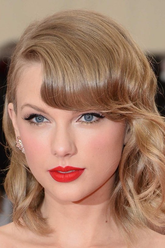 Taylor Swift y los labios rojos
