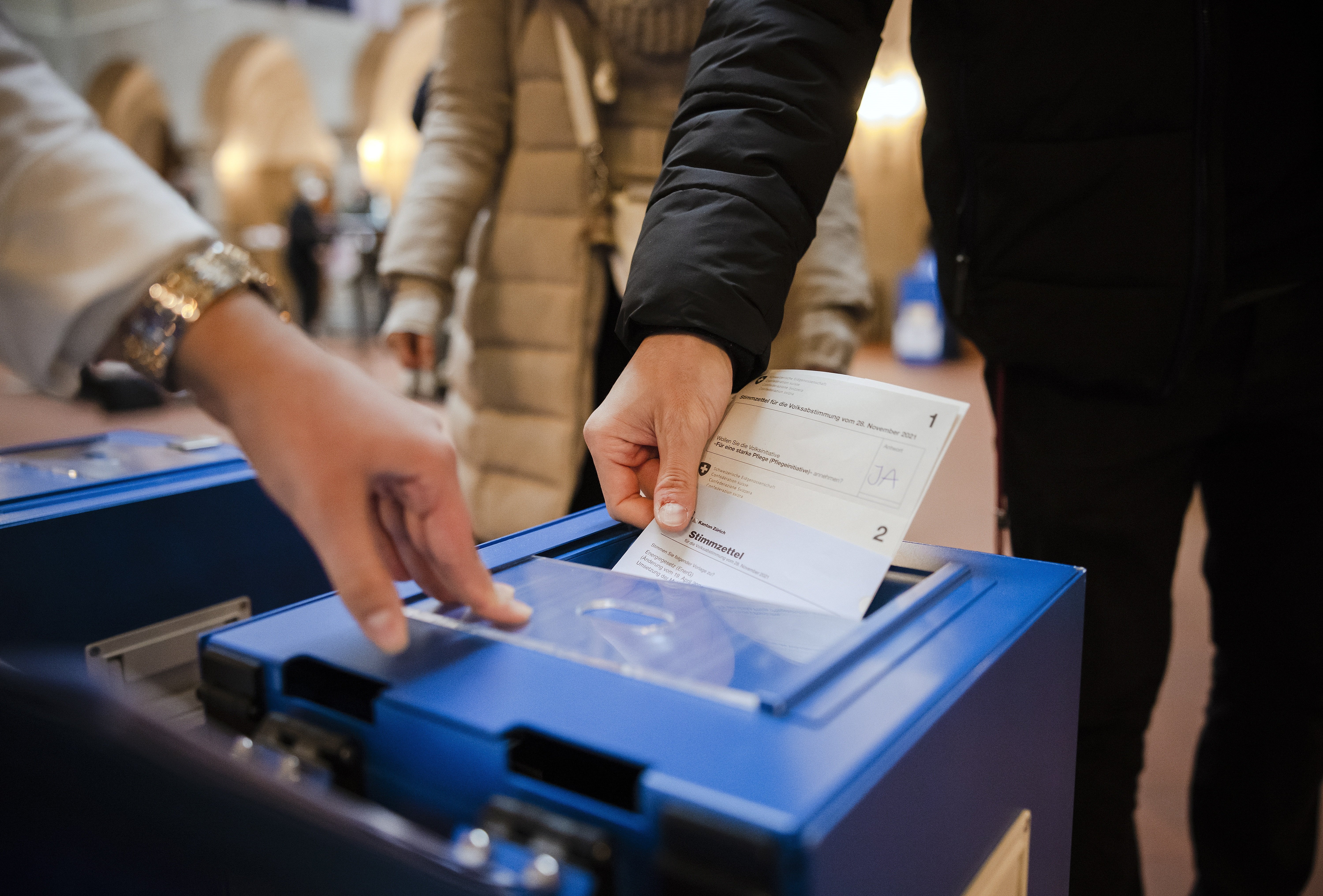 Suïssa vota en referèndum obligar l'ús del passaport covid: guanya el 'sí'