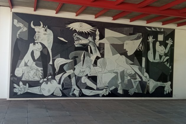 pabellon republica guernica picasso barcelona foto jordi palmer (7)