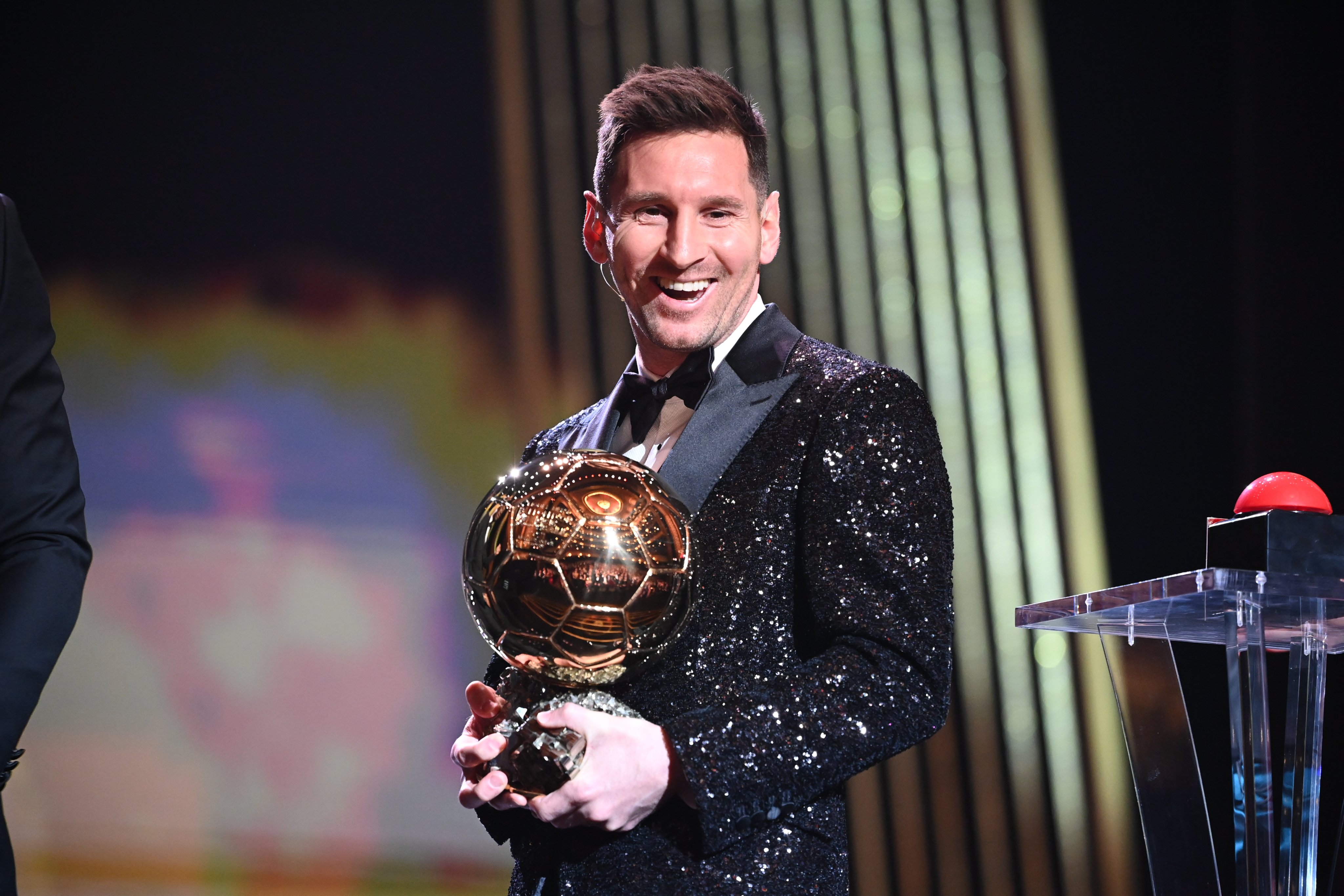 Cuántos balones de Oro tiene Leo Messi después de ser el ganador del trofeo  este 2023?