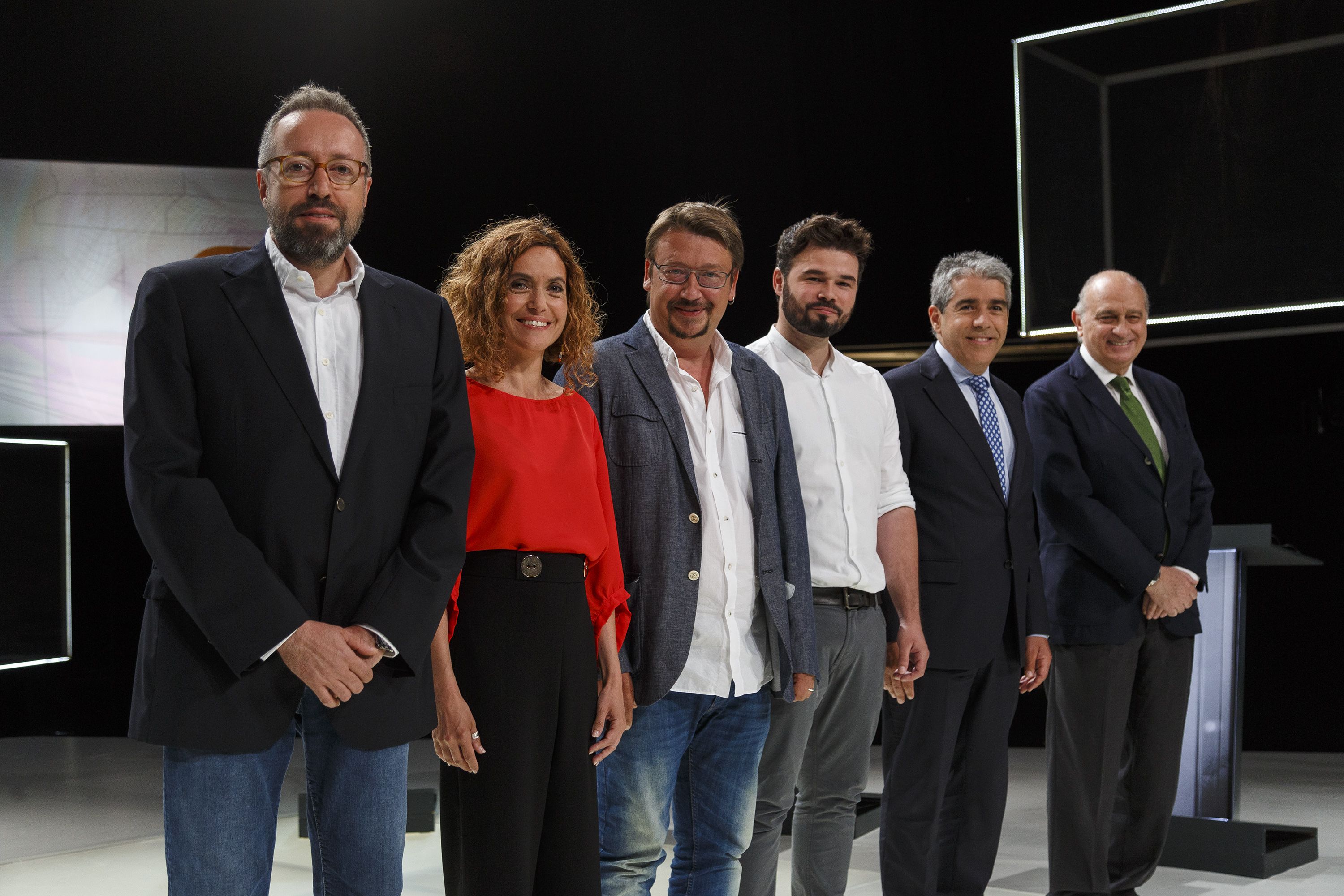 El referèndum i la sortida de la crisi centren el debat