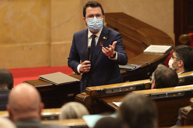 El president de la Generalitat, Pere Aragonès hablando, sesión de control, Ple del Parlament - Sergi Alcàzar