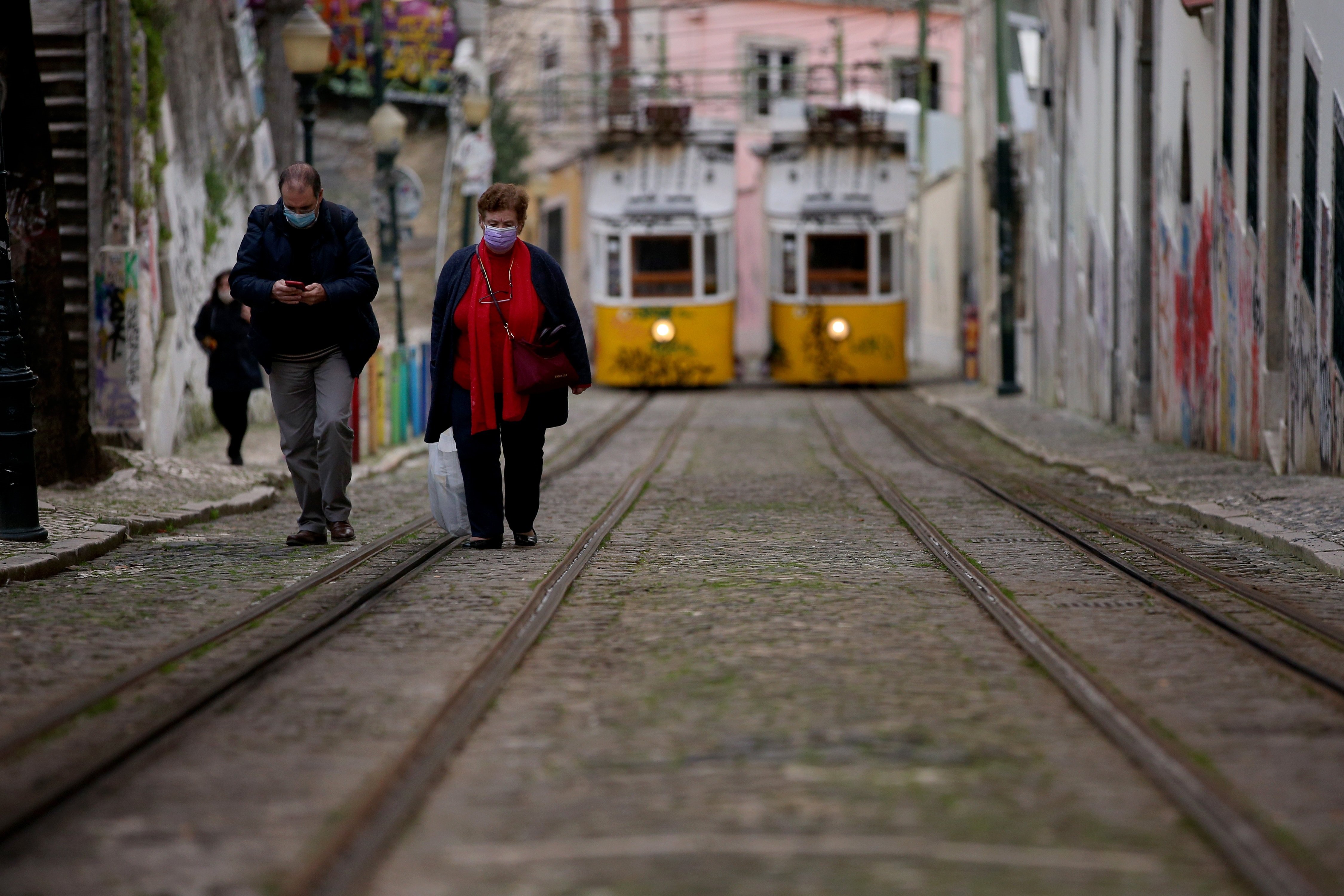 Portugal avanza la "semana de contención" y endurece las restricciones