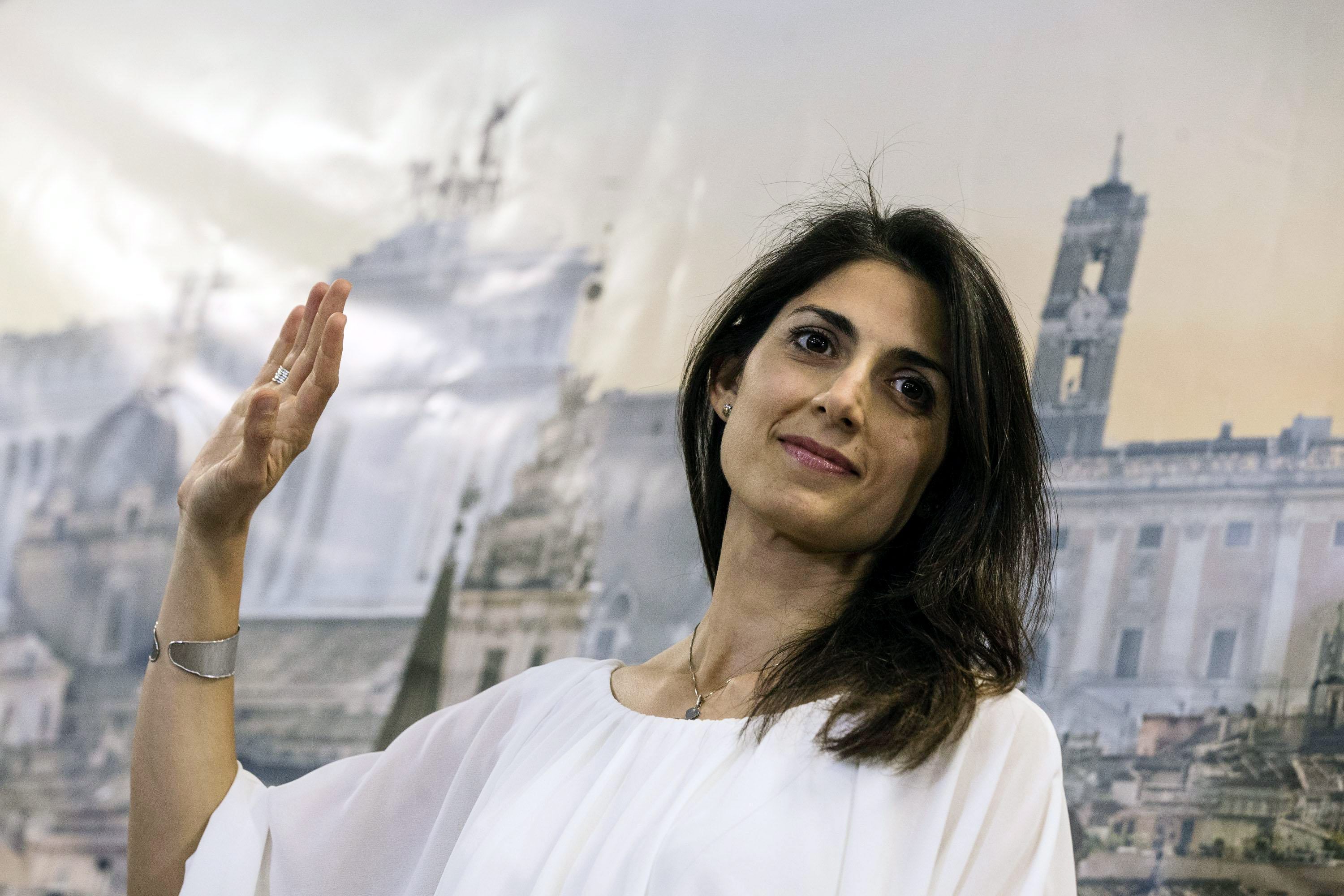 Virginia Raggi, del Moviment 5 Estrelles, primera alcaldessa de Roma