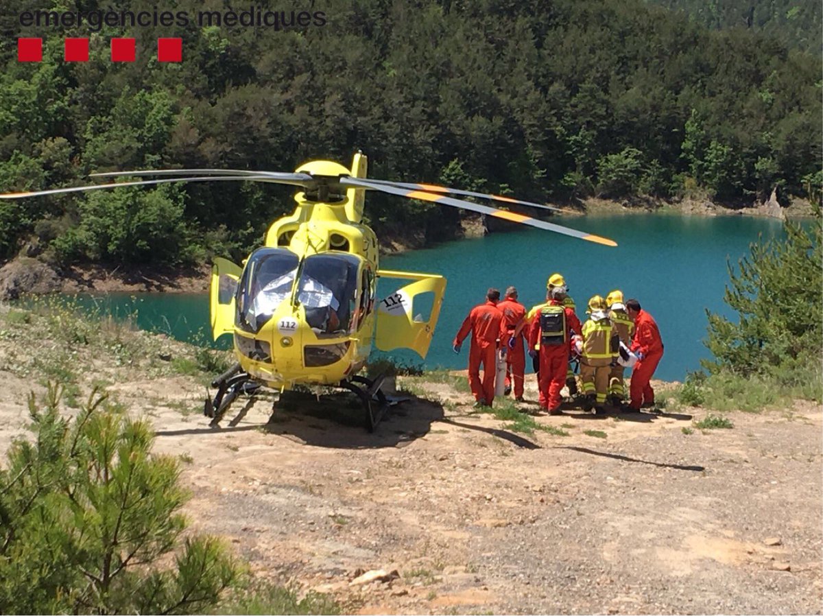 Un motorista herido crítico y otro grave después de chocar frontalmente en Lleida