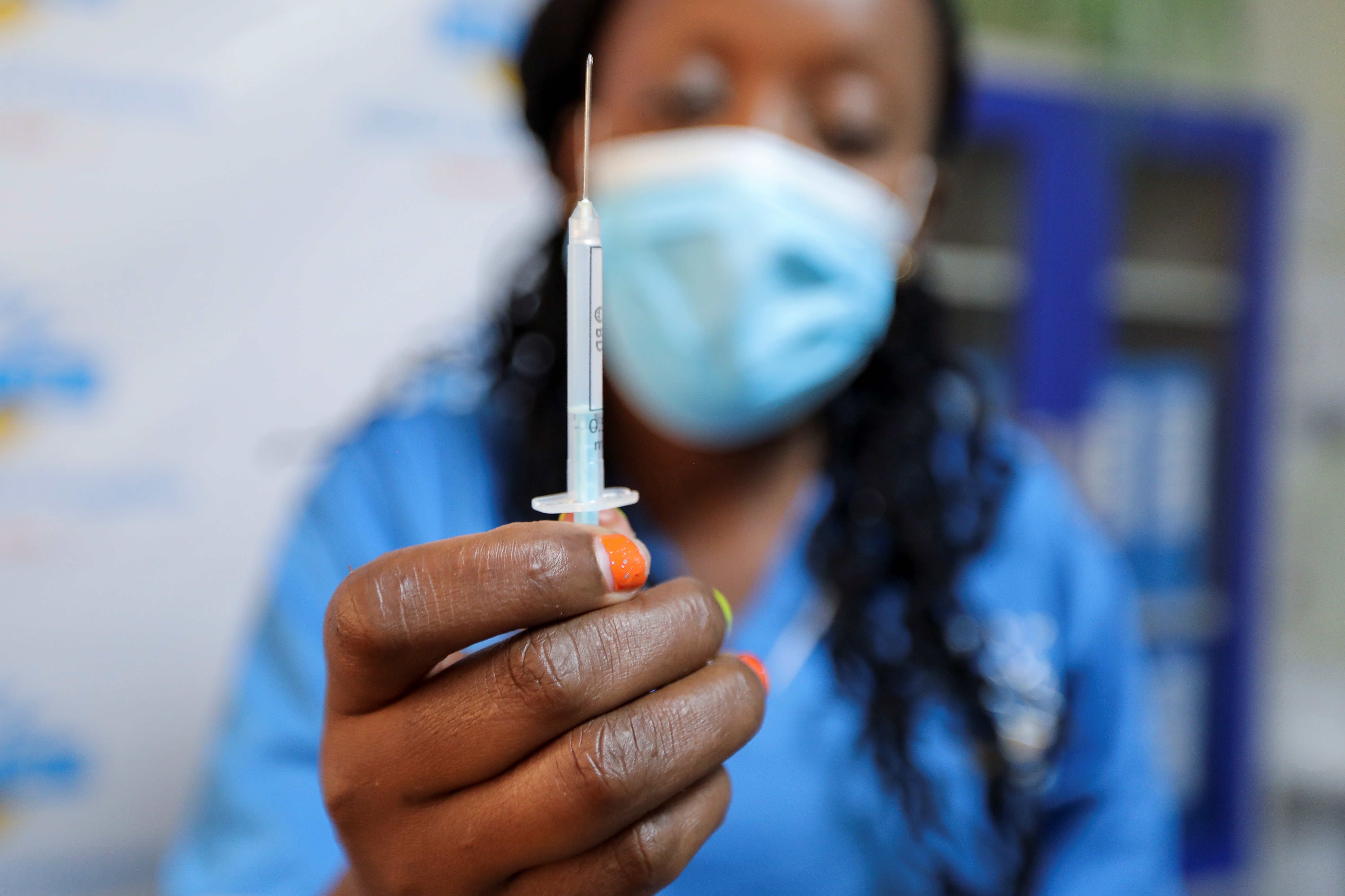 ¿Qué dicen los científicos de Sudáfrica sobre ómicron?