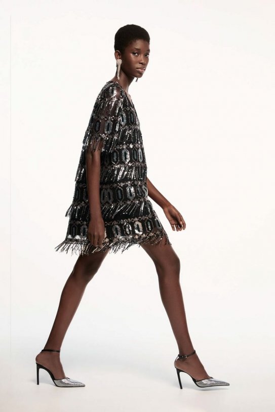 Vestido de lentejuelas de Zara