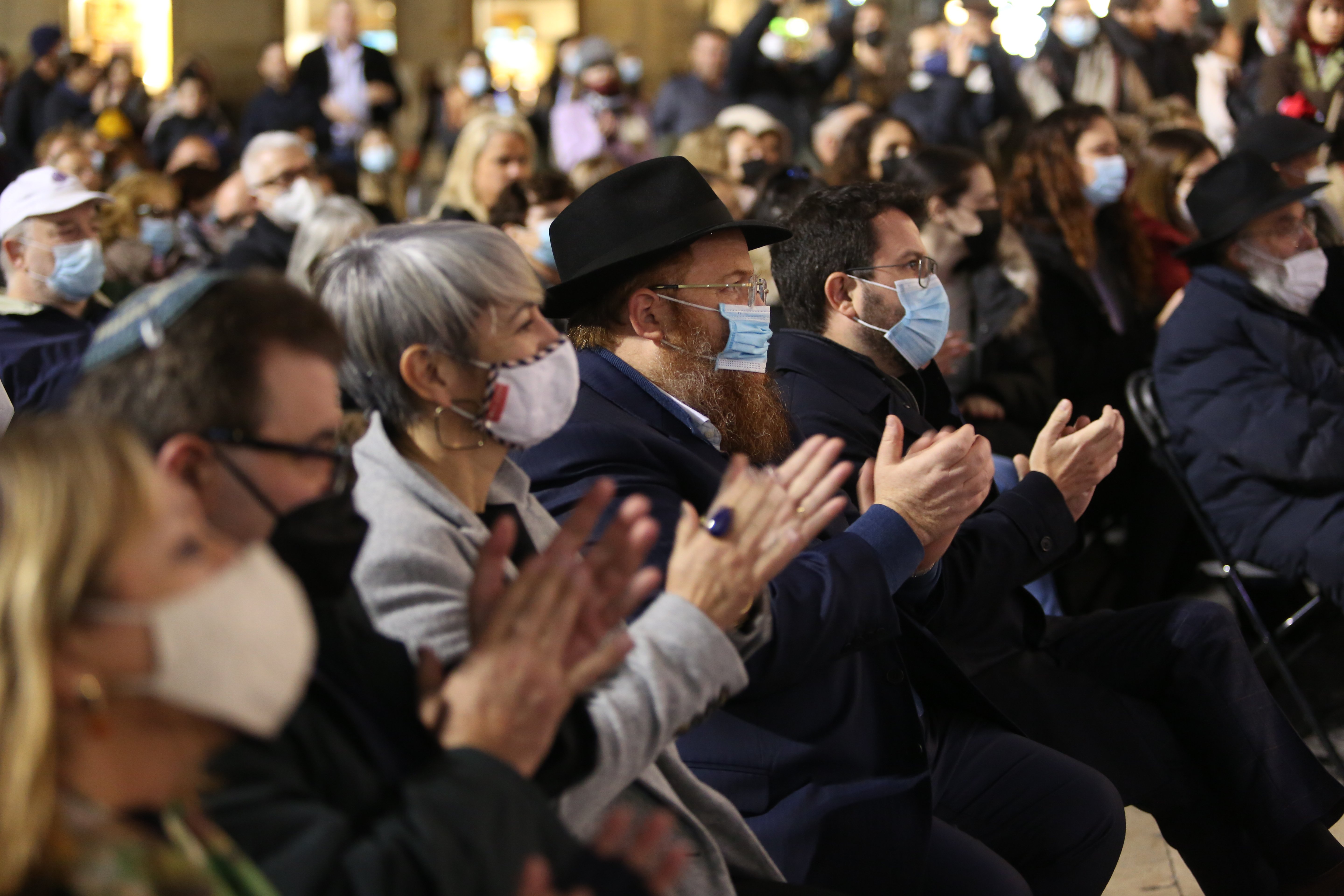 Hanucà Lourdes Ciuró Pere Aragonès plaza Sant Jaume Montse Giralt
