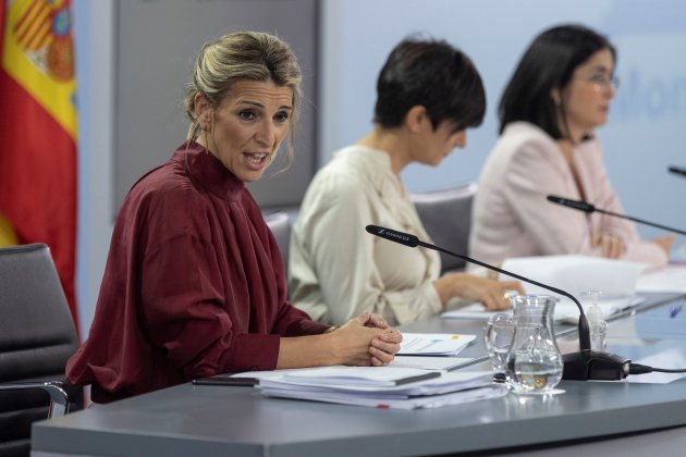 Yolanda Díaz, Isabel rodríguez y Carolina Darias, Consejo de ministros, Madrid - Efe