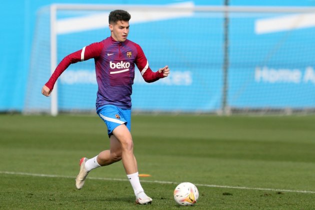 Mika Marmol entrenament Barça @FCBarcelonaB