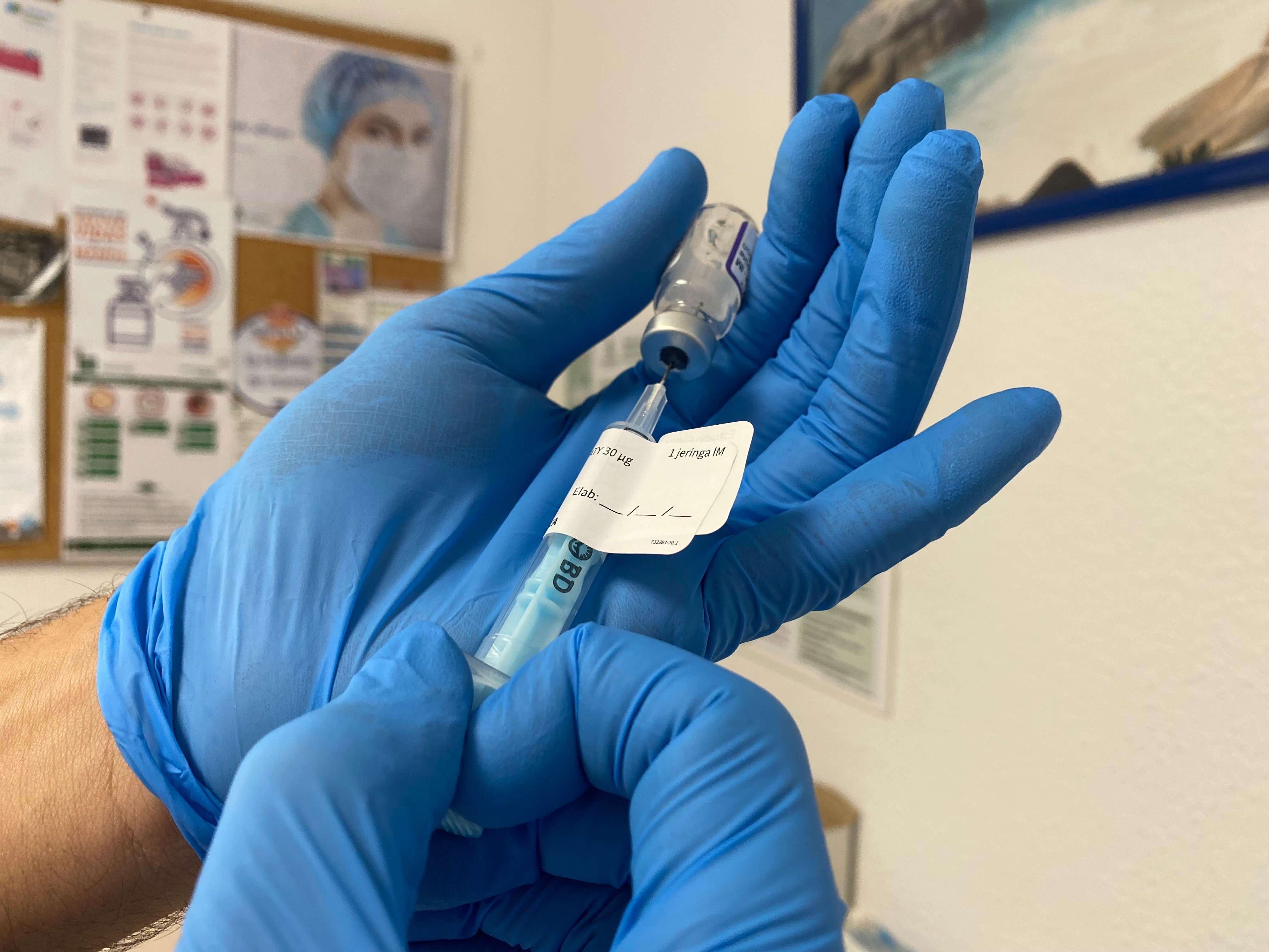 Augmenta l'evidència que l'òmicron escapa de la vacuna, segons Sanitat